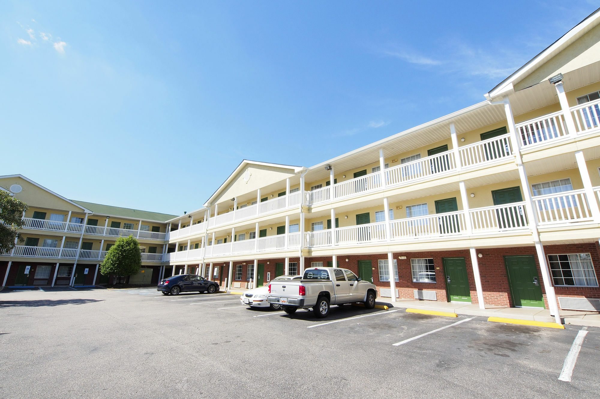 Sun Suites Of Chesapeake Ngoại thất bức ảnh
