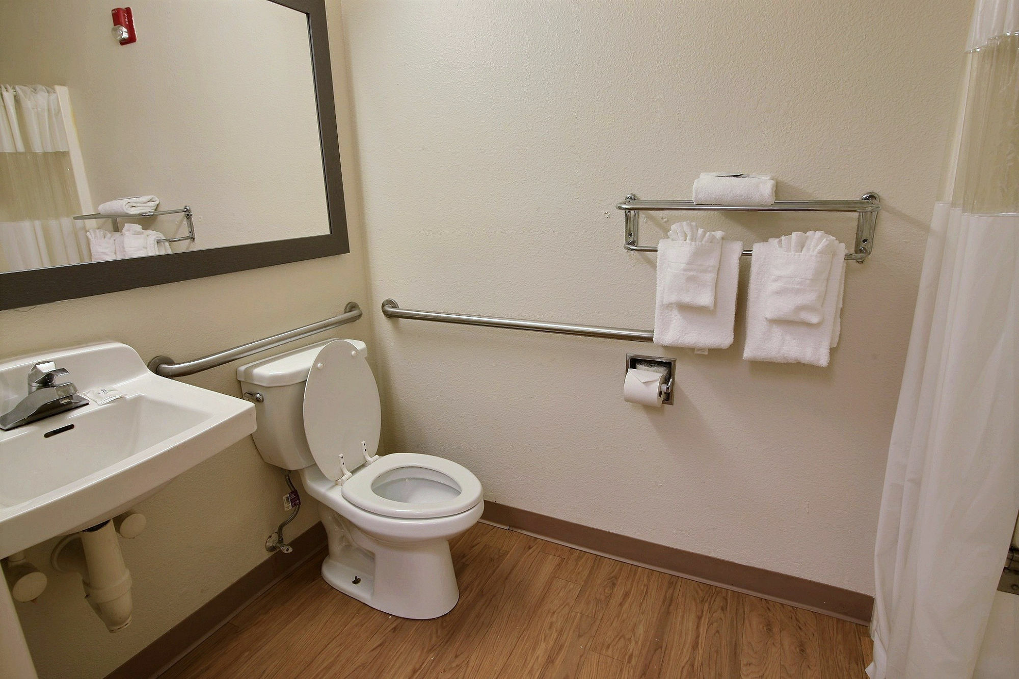 Sun Suites Of Chesapeake Ngoại thất bức ảnh