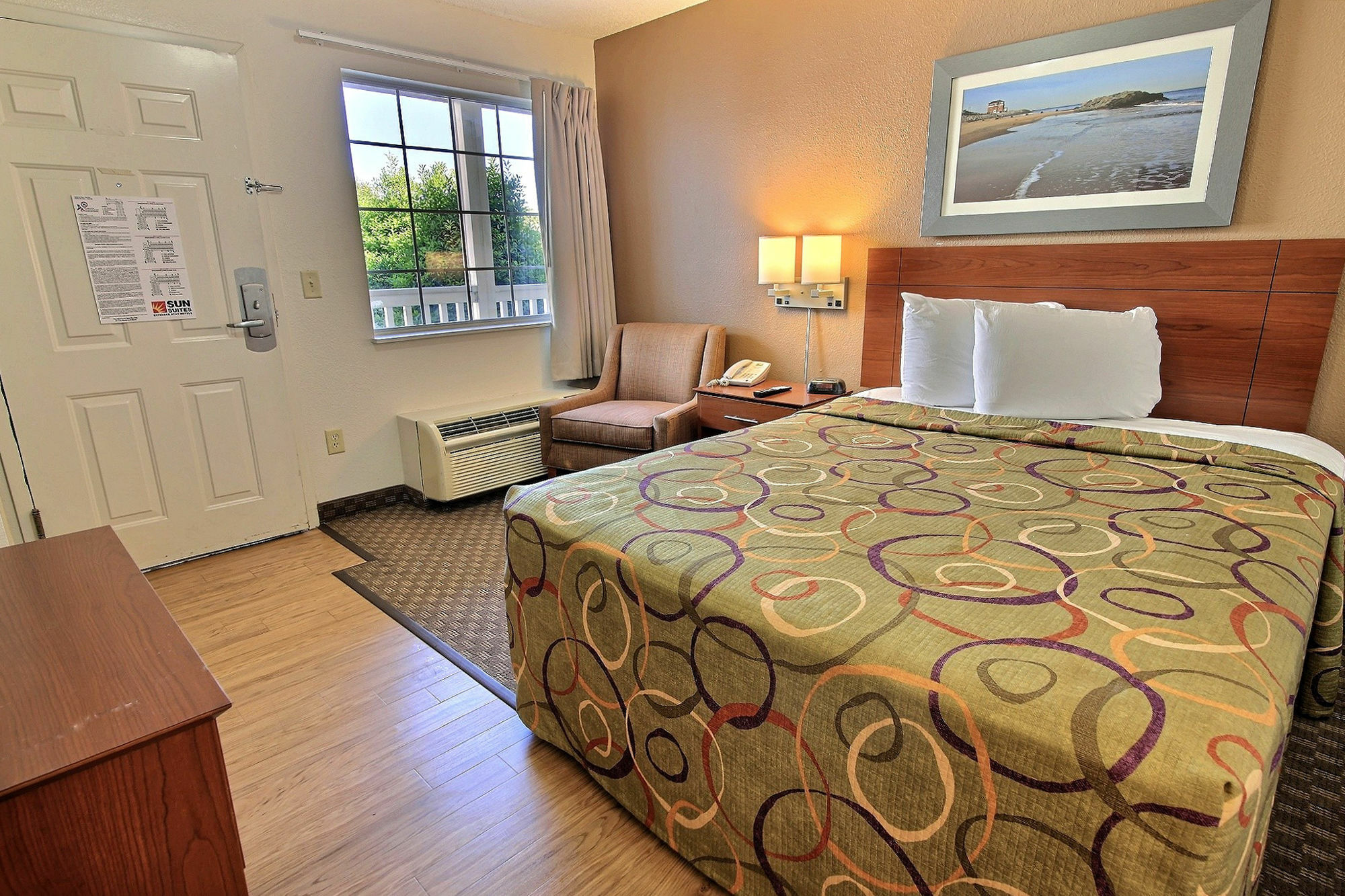Sun Suites Of Chesapeake Ngoại thất bức ảnh