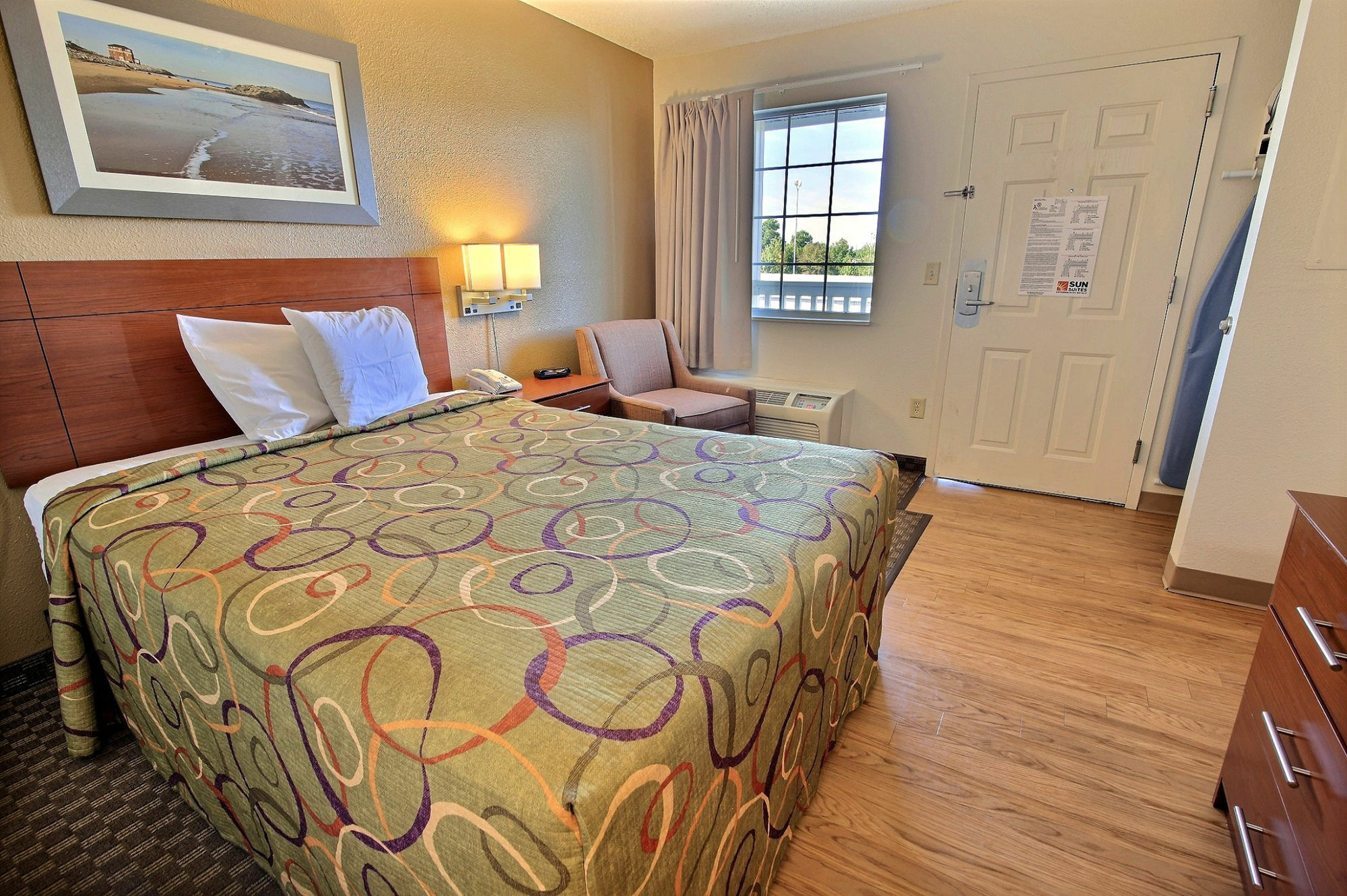 Sun Suites Of Chesapeake Ngoại thất bức ảnh