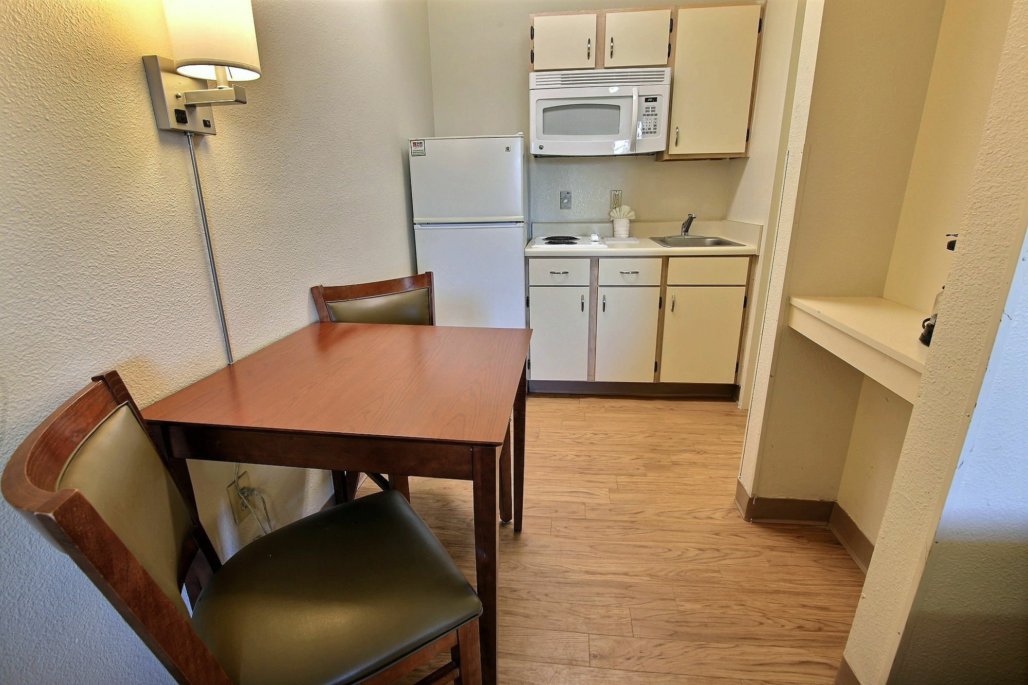 Sun Suites Of Chesapeake Ngoại thất bức ảnh